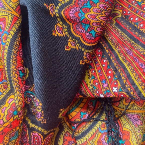 Pavlovo Posad Scarf Shawl Russian Tradition - Picture 1 of 8